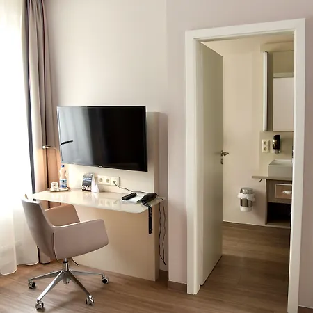 Отель Hotel Bonn City Бонн