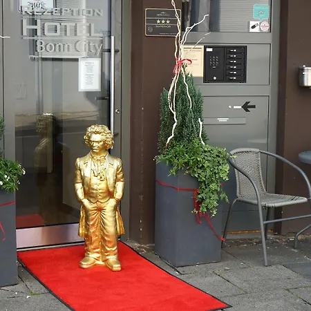 シティ ホテル 3*