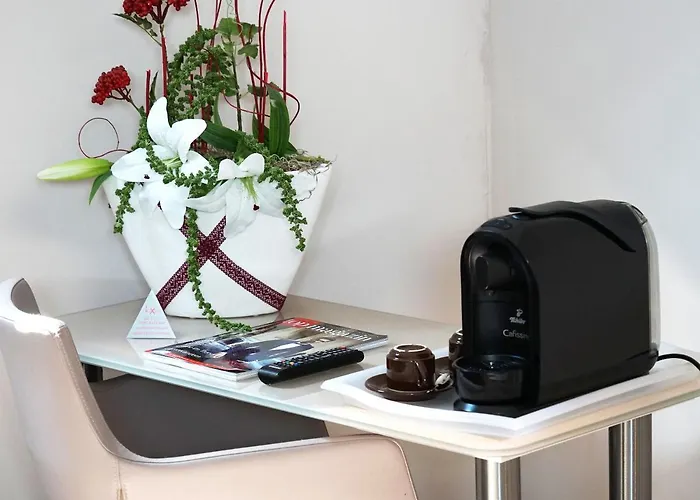 מלון Hotel Bonn City 3*