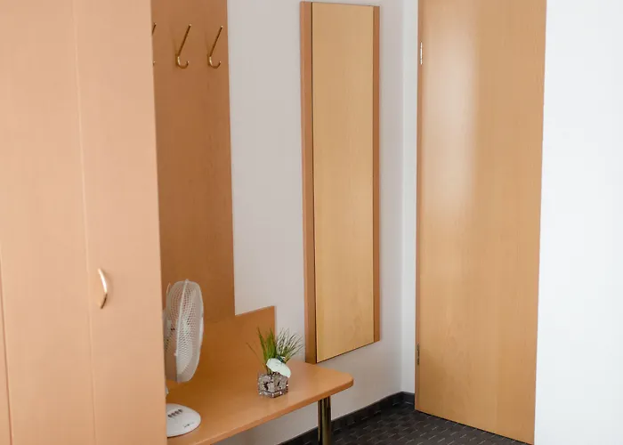 מלון Hotel Bonn City 3*