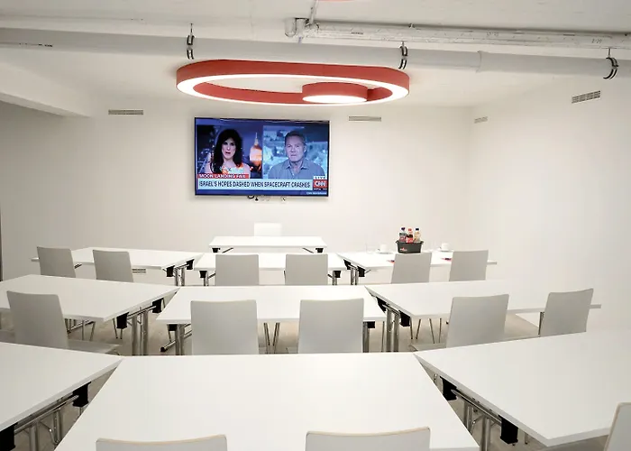 波恩城市酒店 酒店