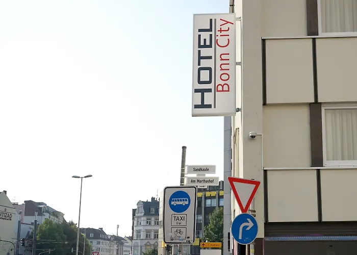 Hotel Bonn City מלון