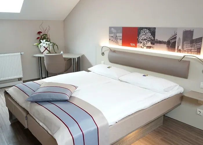 מלון Hotel Bonn City בון